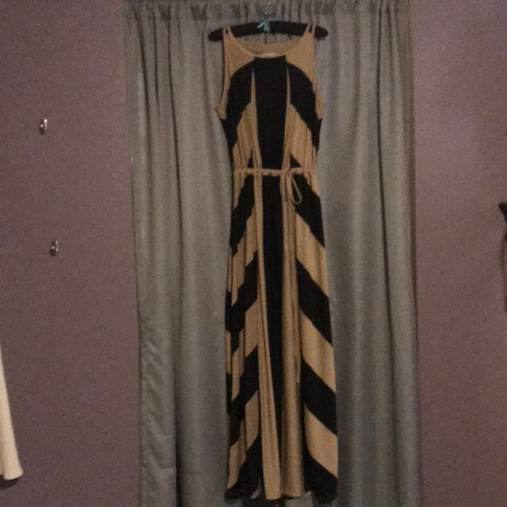 Cold water Creek Navy and Tan Maxi dress
